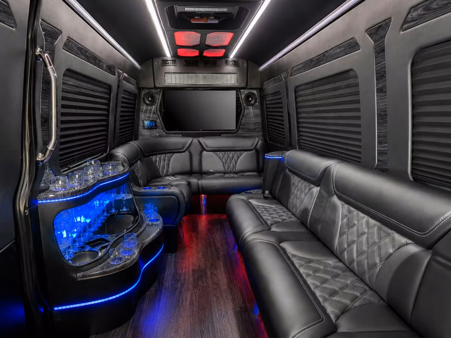 airport shuttle and group transfer services for huntsville teams