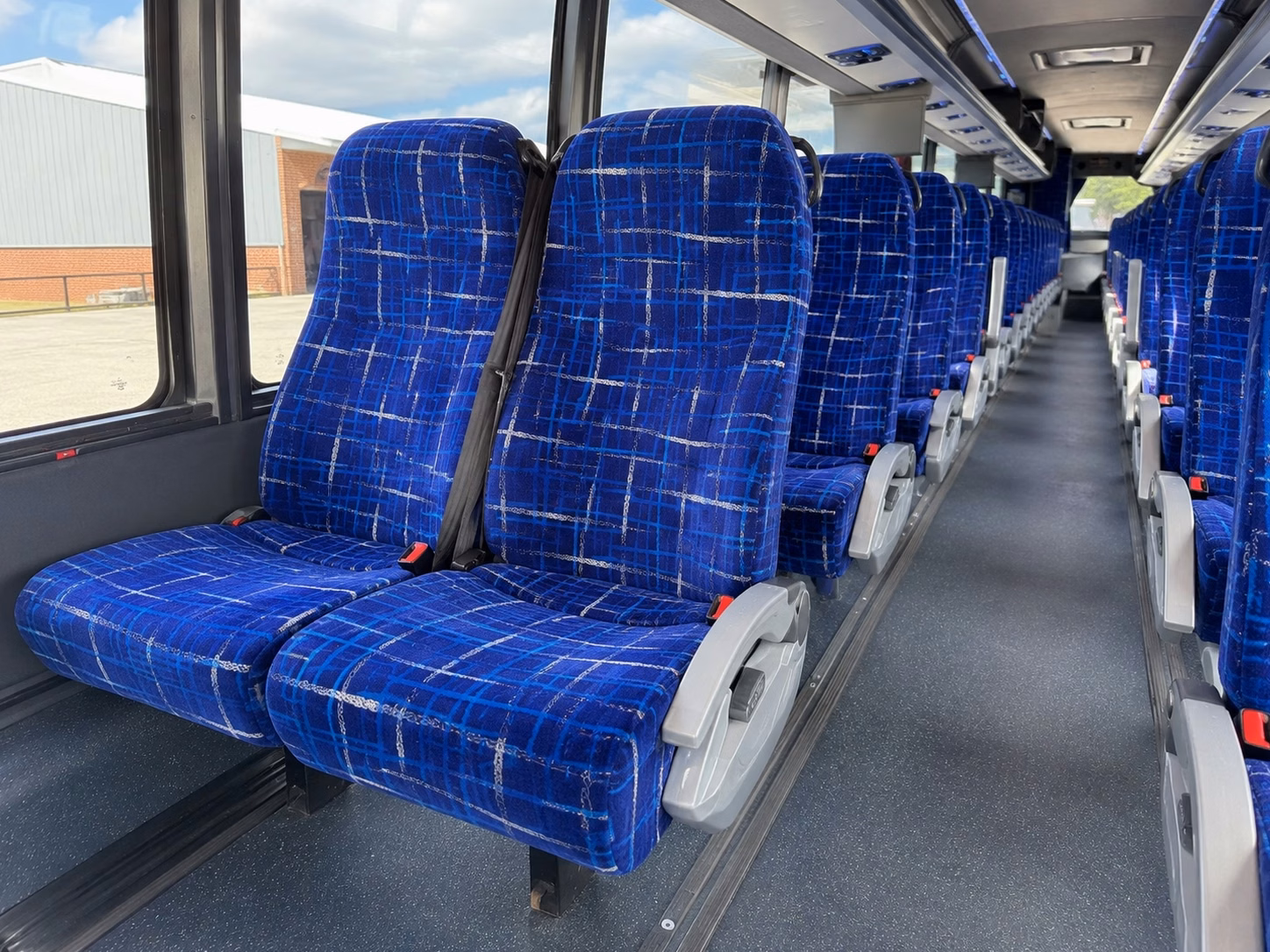 corporate and group sporting event shuttles for huntsville businesses