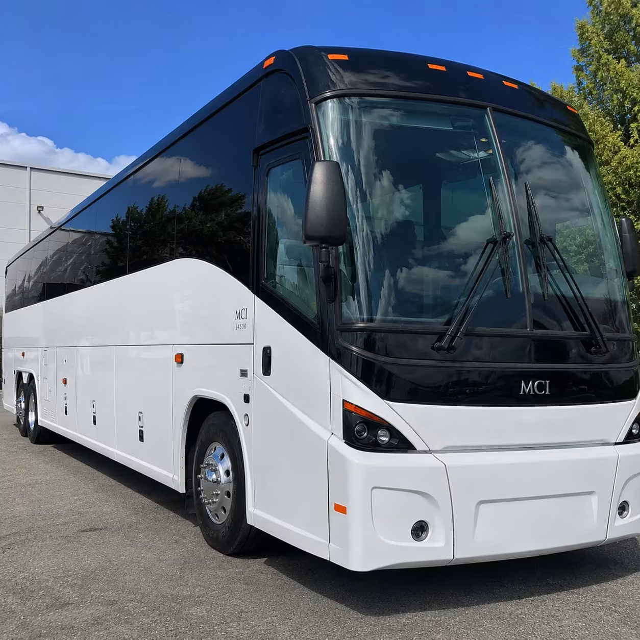 daily commuter shuttle services for huntsville s defense and aerospace workforce