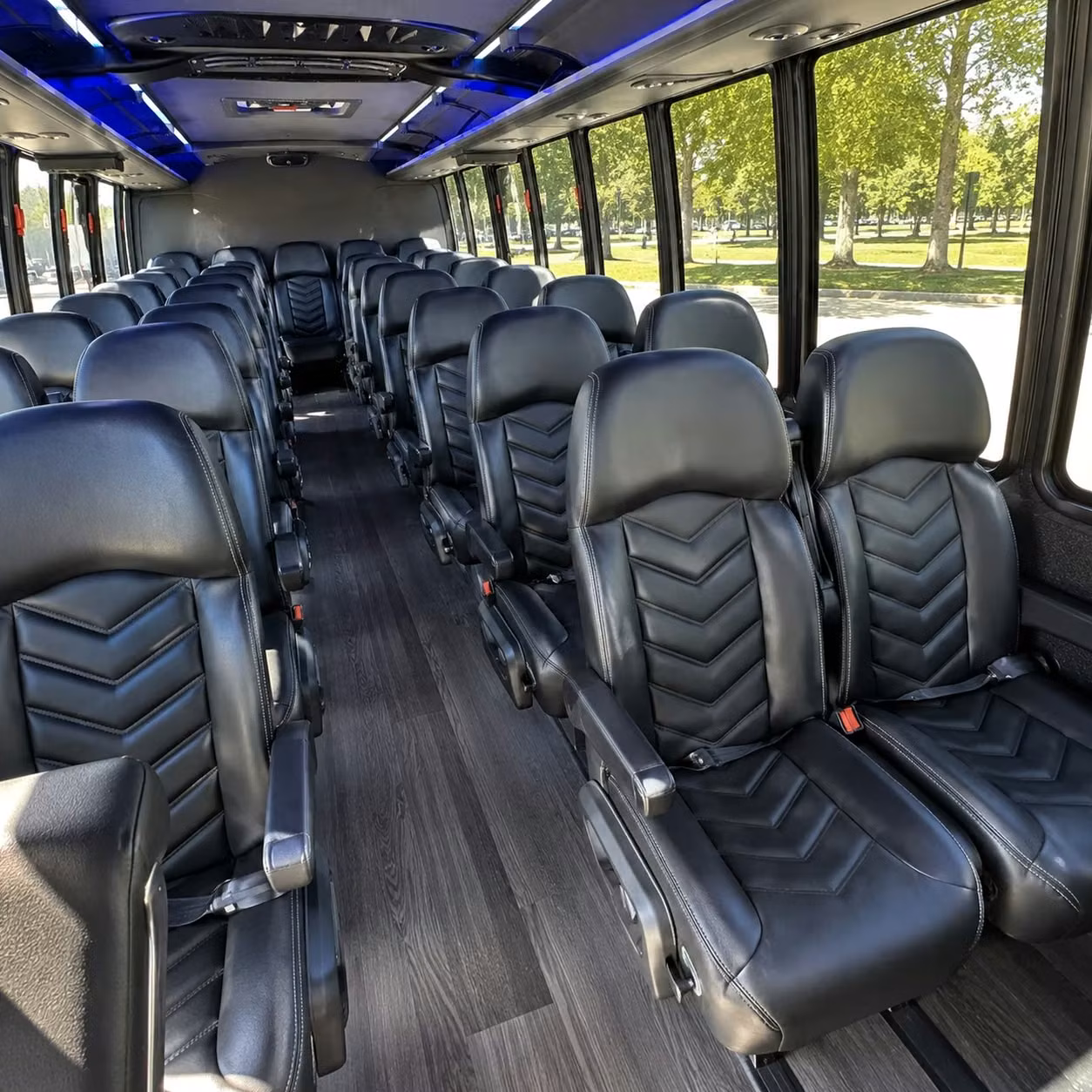 huntsville 30 passenger minibus rental
